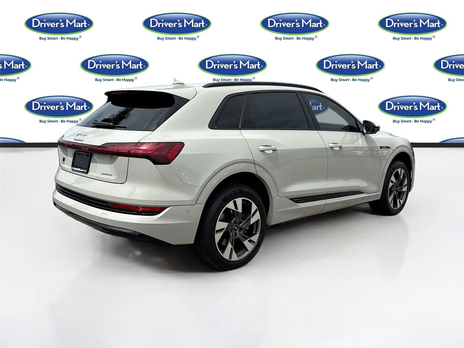 Used 2021 Audi e-tron Premium w/ Convenience Plus Package AWD/4WD image 7