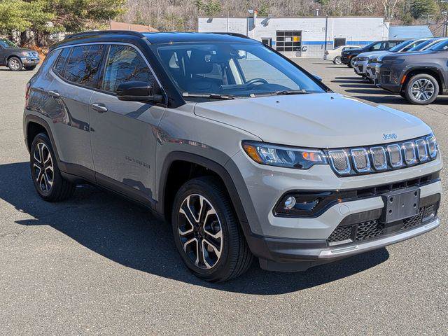 Certified 2022 Jeep Compass Limited AWD/4WD image 3