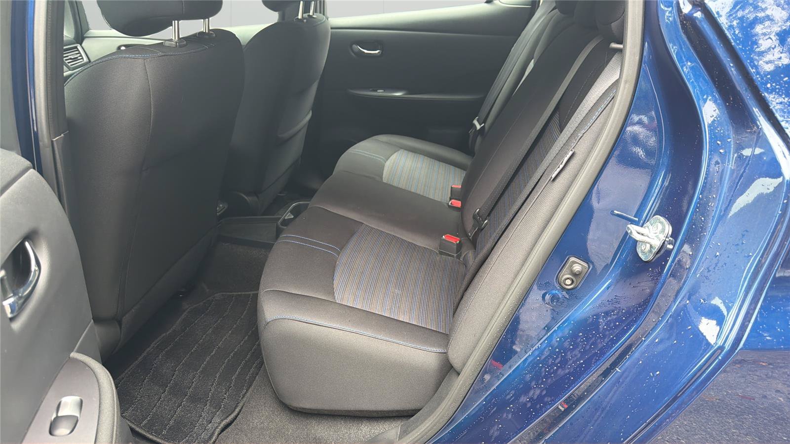 Used 2025 Nissan Leaf S FWD image 11