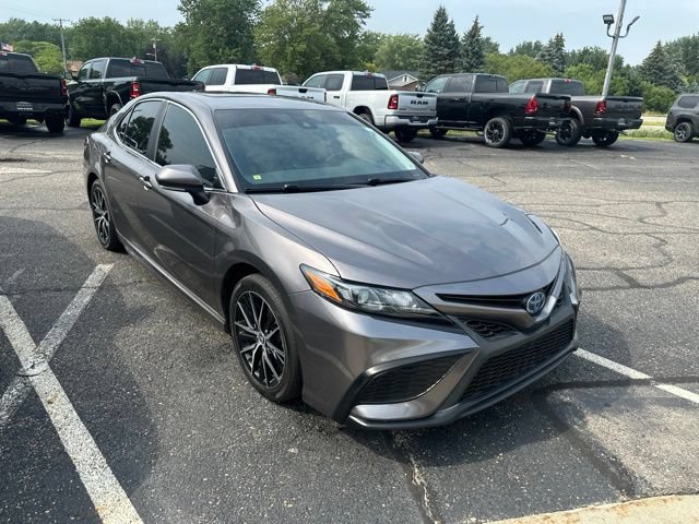 Used 2022 Toyota Camry SE FWD image 9