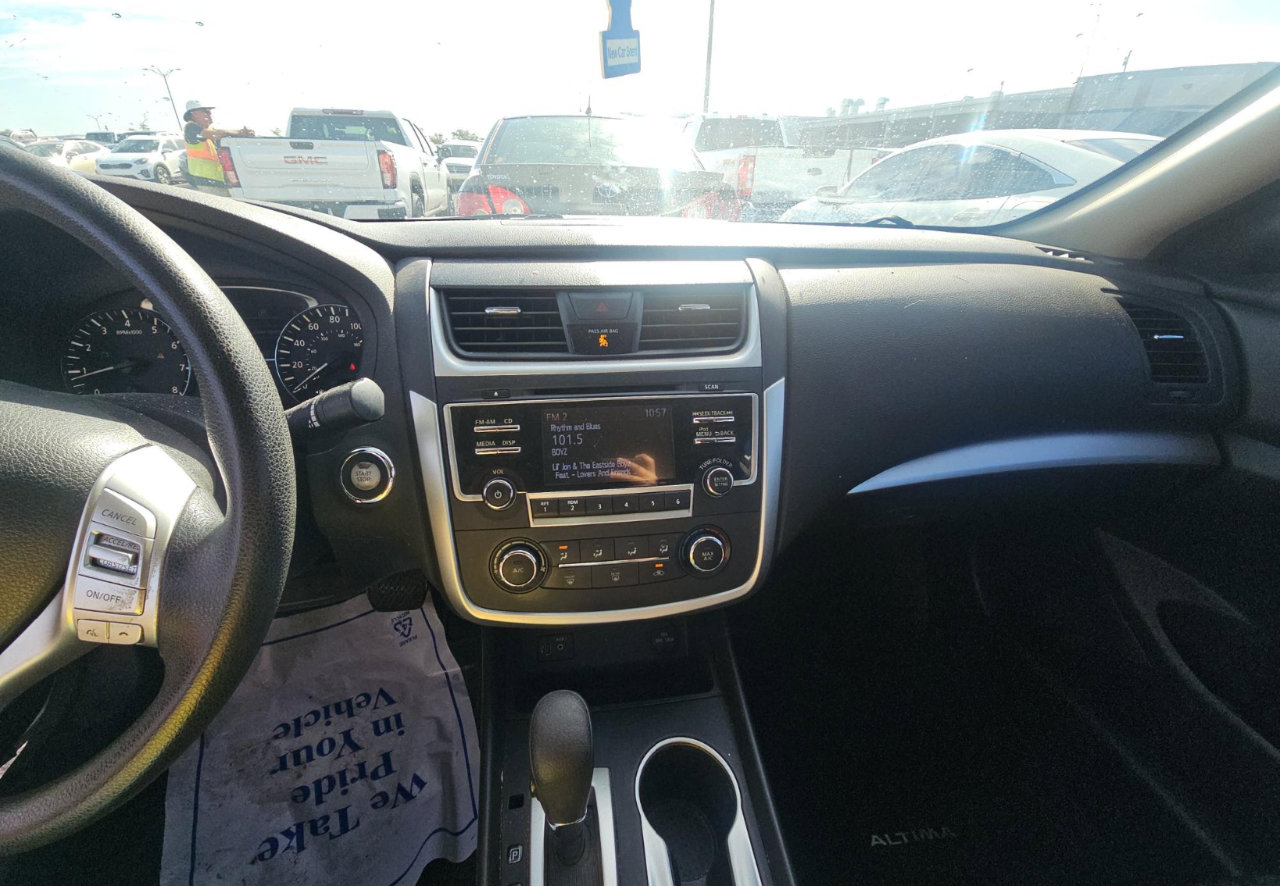 Used 2018 Nissan Altima 2.5 S w/ S Convenience Package image 11