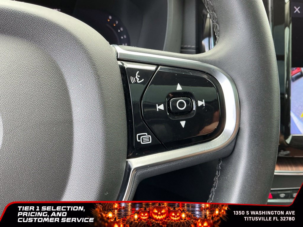 Used 2023 Volvo XC60 B5 Ultimate w/ Protection Package Premier FWD image 36