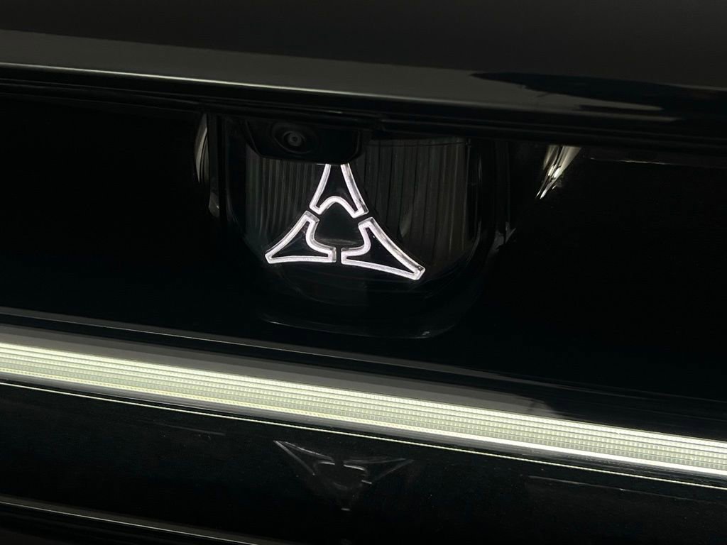 Used 2024 Dodge Charger R/T w/ Plus Group image 29