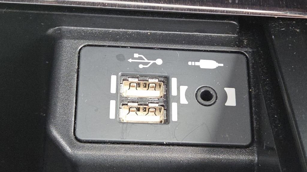 Used 2023 Lexus GX 460 Premium w/ Premium Package image 8