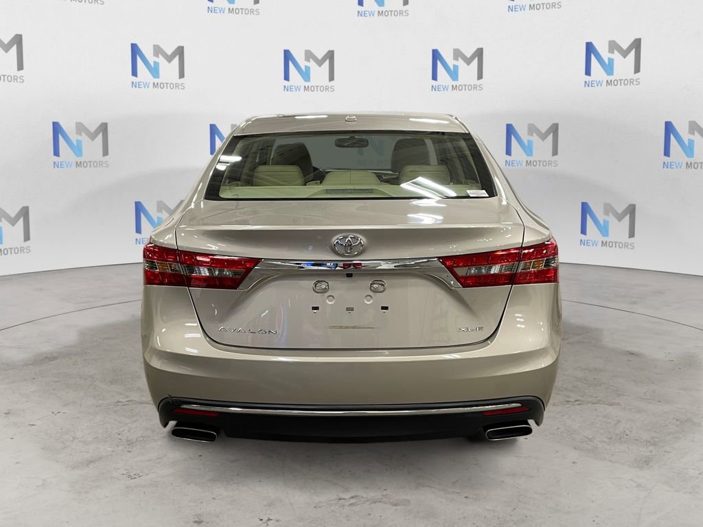 Used 2016 Toyota Avalon XLE Premium FWD image 4