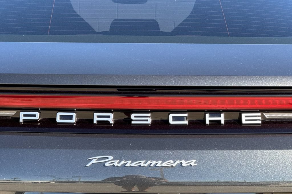 Used 2024 Porsche Panamera RWD image 35
