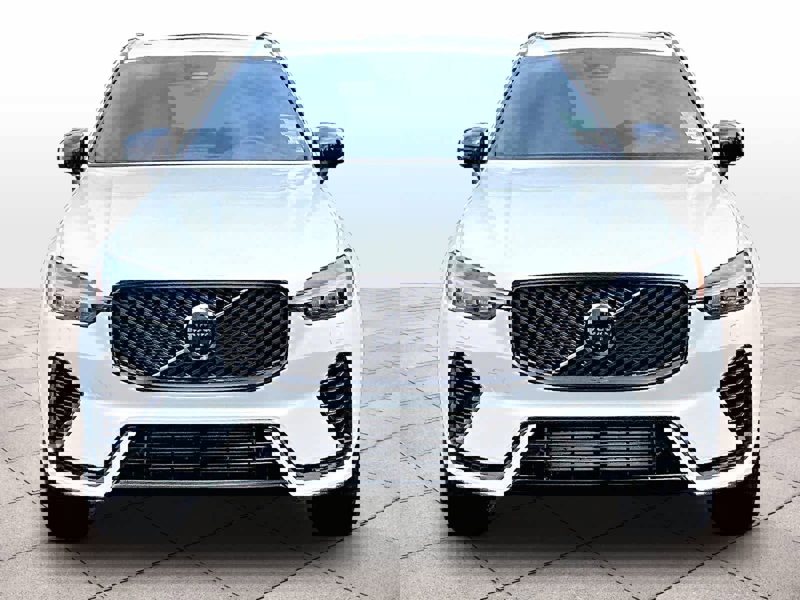 Used 2026 Volvo XC60 T8 Plus w/ Protection Package Premier image 3