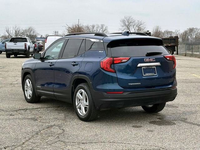 Used 2020 GMC Terrain SLE w/ Driver Convenience Package image 3