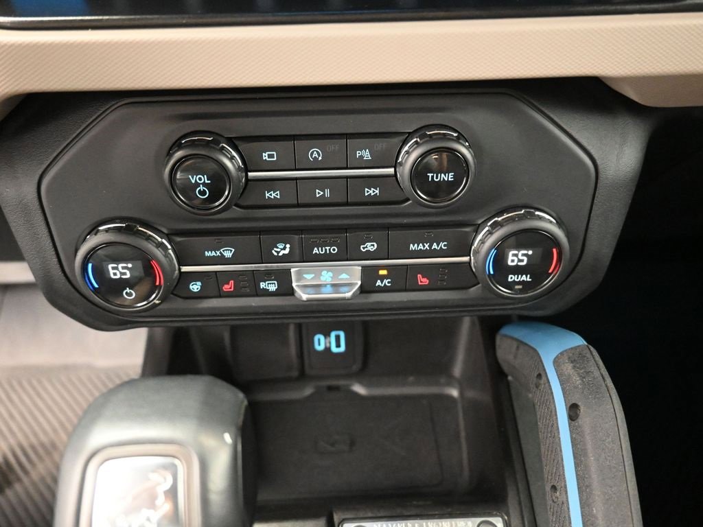 Certified 2023 Ford Bronco Wildtrak image 9