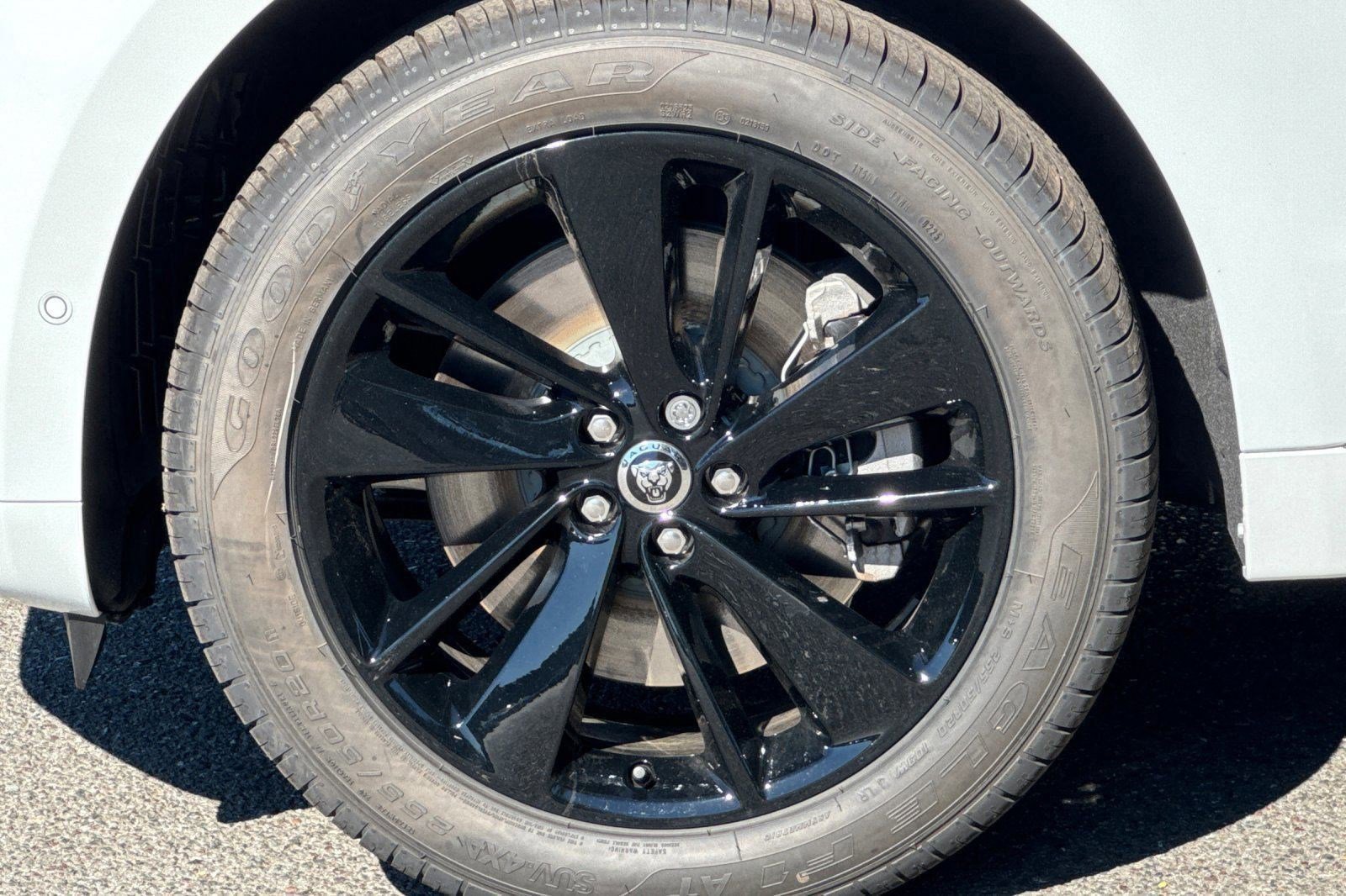 New 2026 Jaguar F-PACE R-Dynamic S AWD/4WD image 10