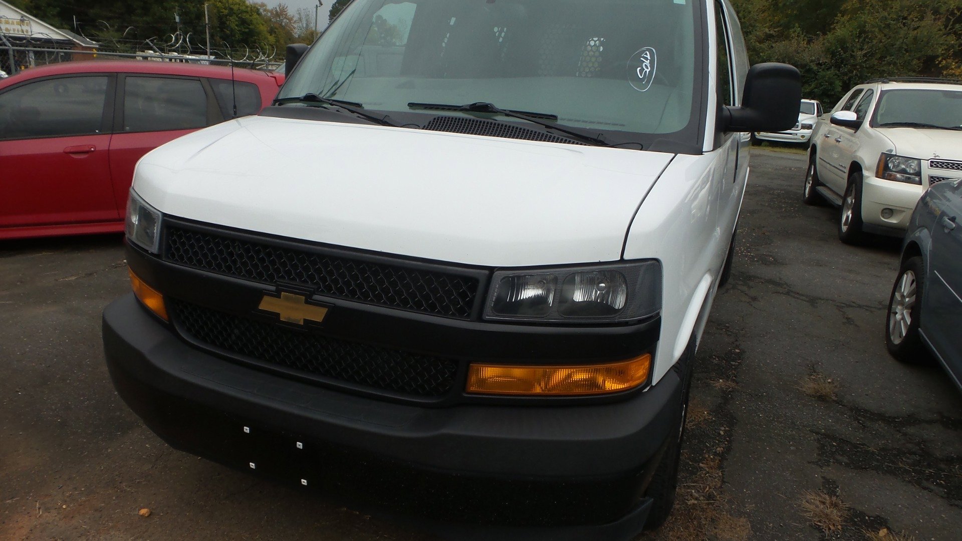 Used 2019 Chevrolet Express 2500 w/ Driver Convenience Package image 2