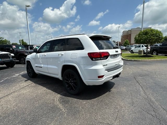 Used 2021 Jeep Grand Cherokee Laredo X AWD/4WD image 10