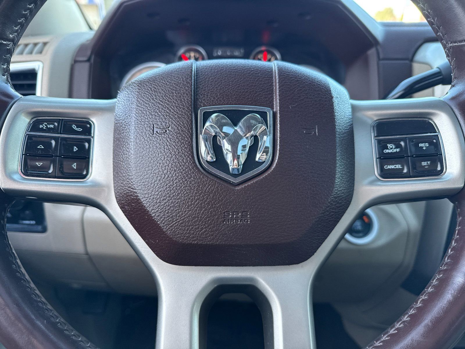 Used 2014 RAM 3500 Laramie w/ Cold Weather Group image 25