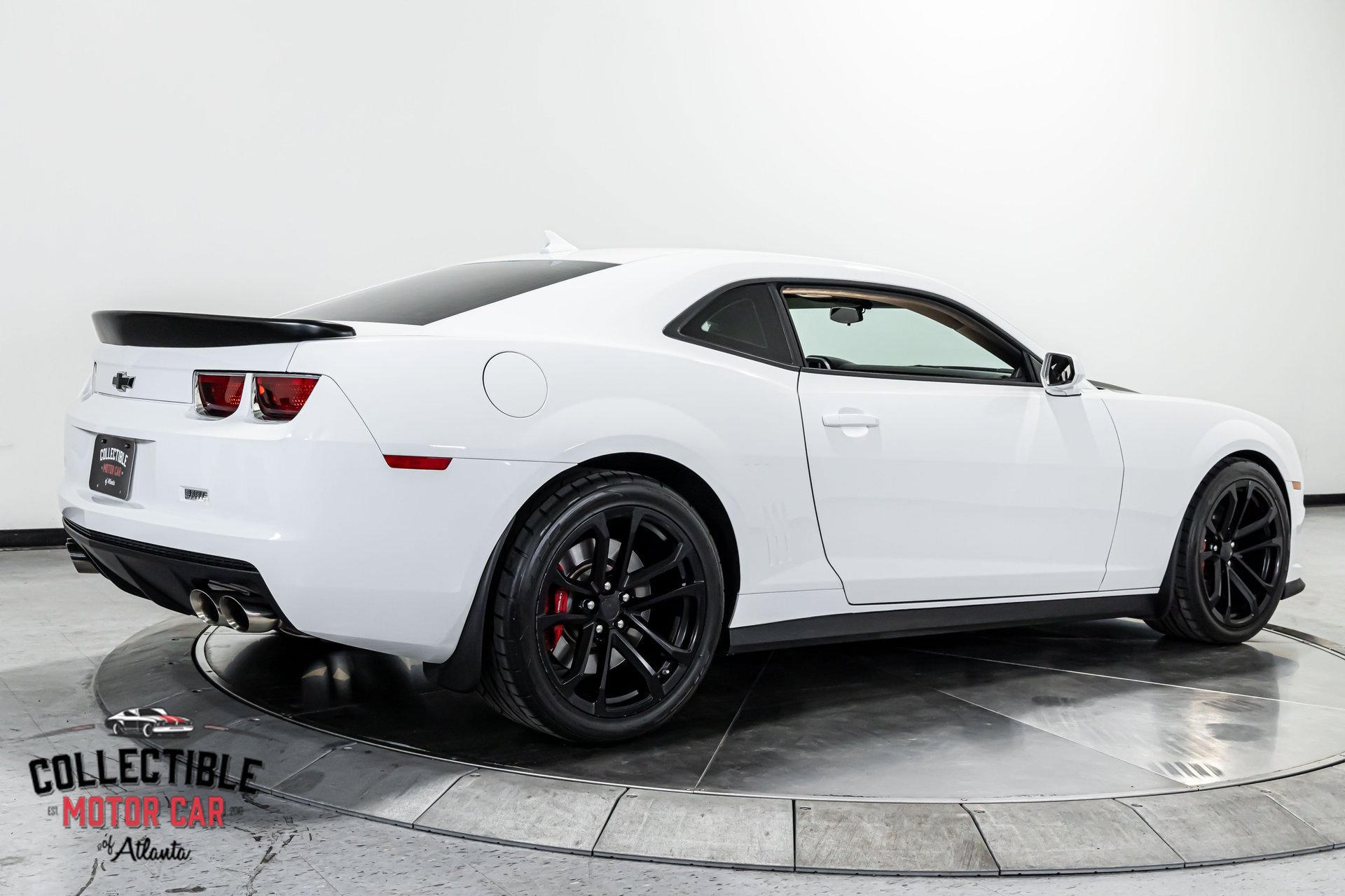 Used 2013 Chevrolet Camaro SS w/ SS Performance Package image 18