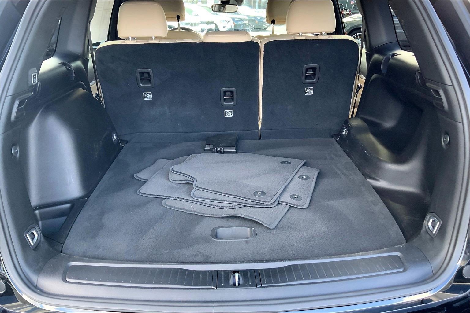 Certified 2023 Jeep Grand Cherokee Limited image 30