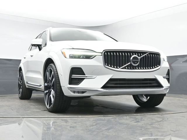 Used 2023 Volvo XC60 B5 Ultimate image 37