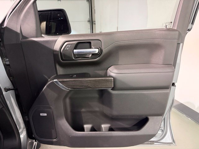 Used 2022 Chevrolet Silverado 1500 LTZ w/ LTZ Premium Package AWD/4WD image 26
