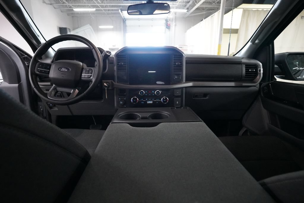 Used 2025 Ford F150 XLT w/ Equipment Group 301A Standard AWD/4WD image 5