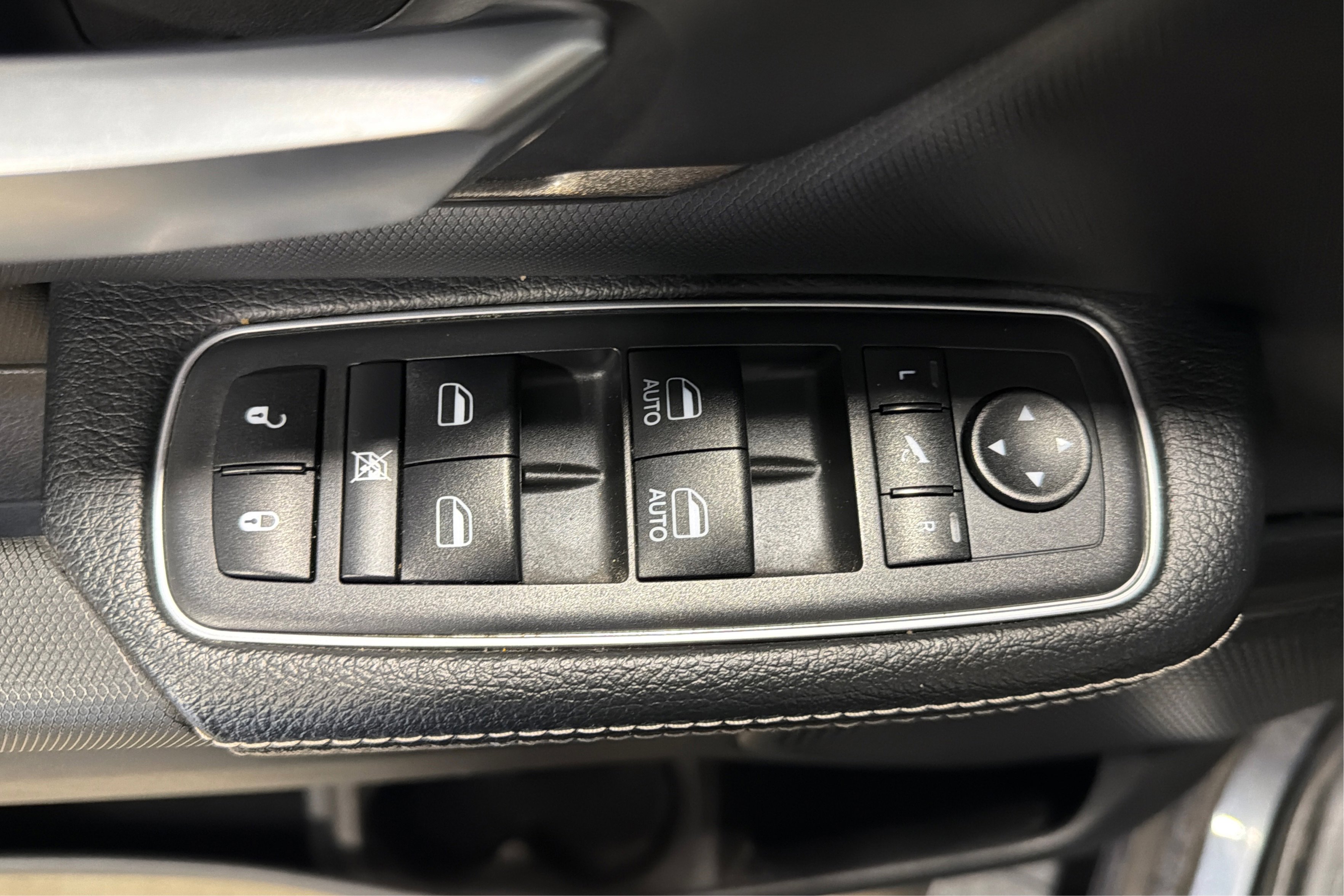 Used 2019 RAM 1500 Sport w/ Alpine Leather & Sound Group AWD/4WD image 16