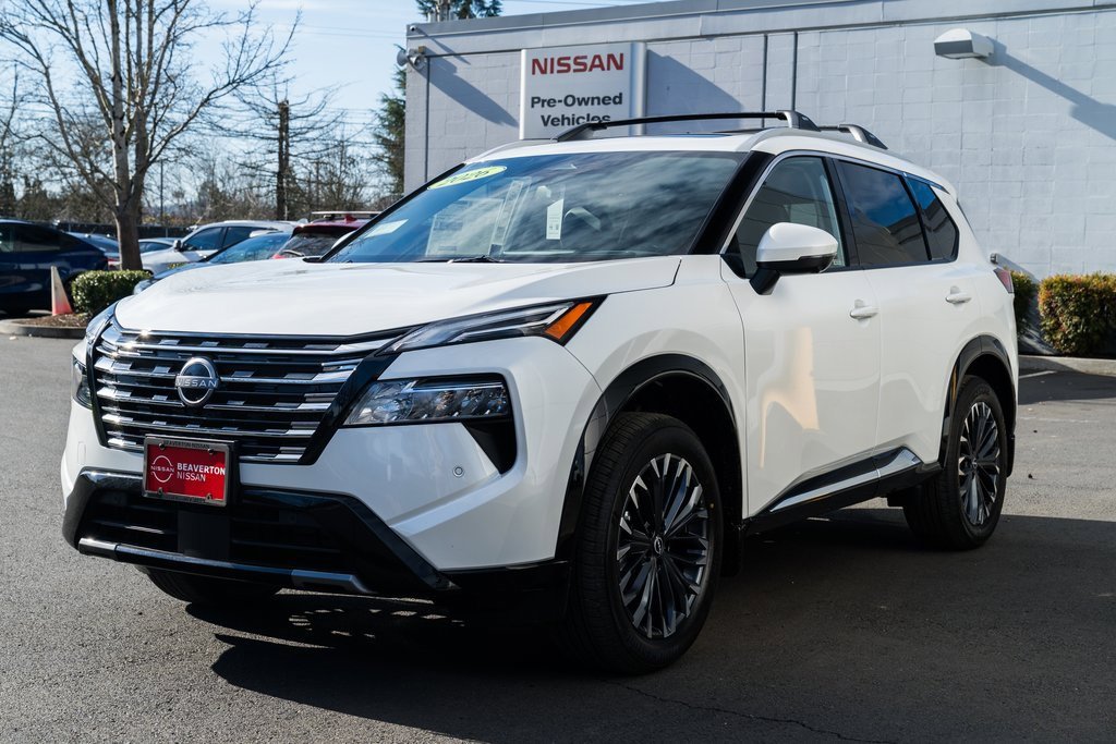 New 2026 Nissan Rogue Platinum image 3