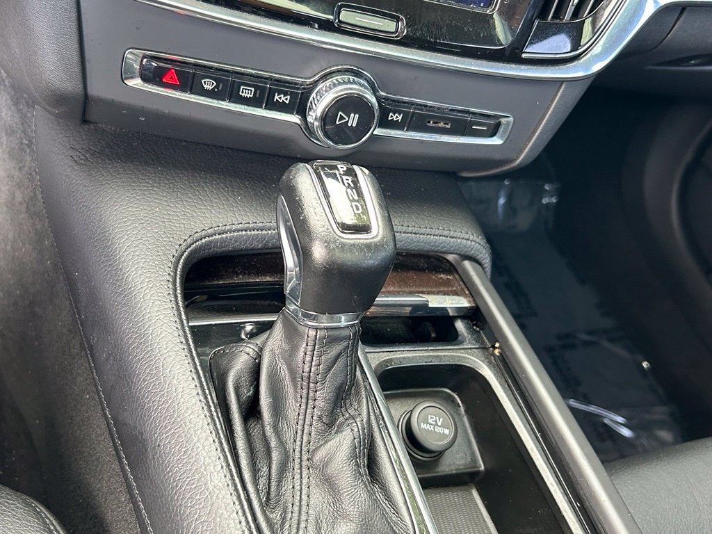 Used 2019 Volvo S90 T5 Momentum AWD/4WD image 20