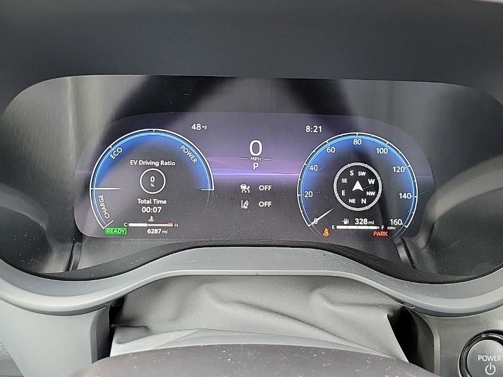 Used 2025 Toyota Sienna XSE image 30