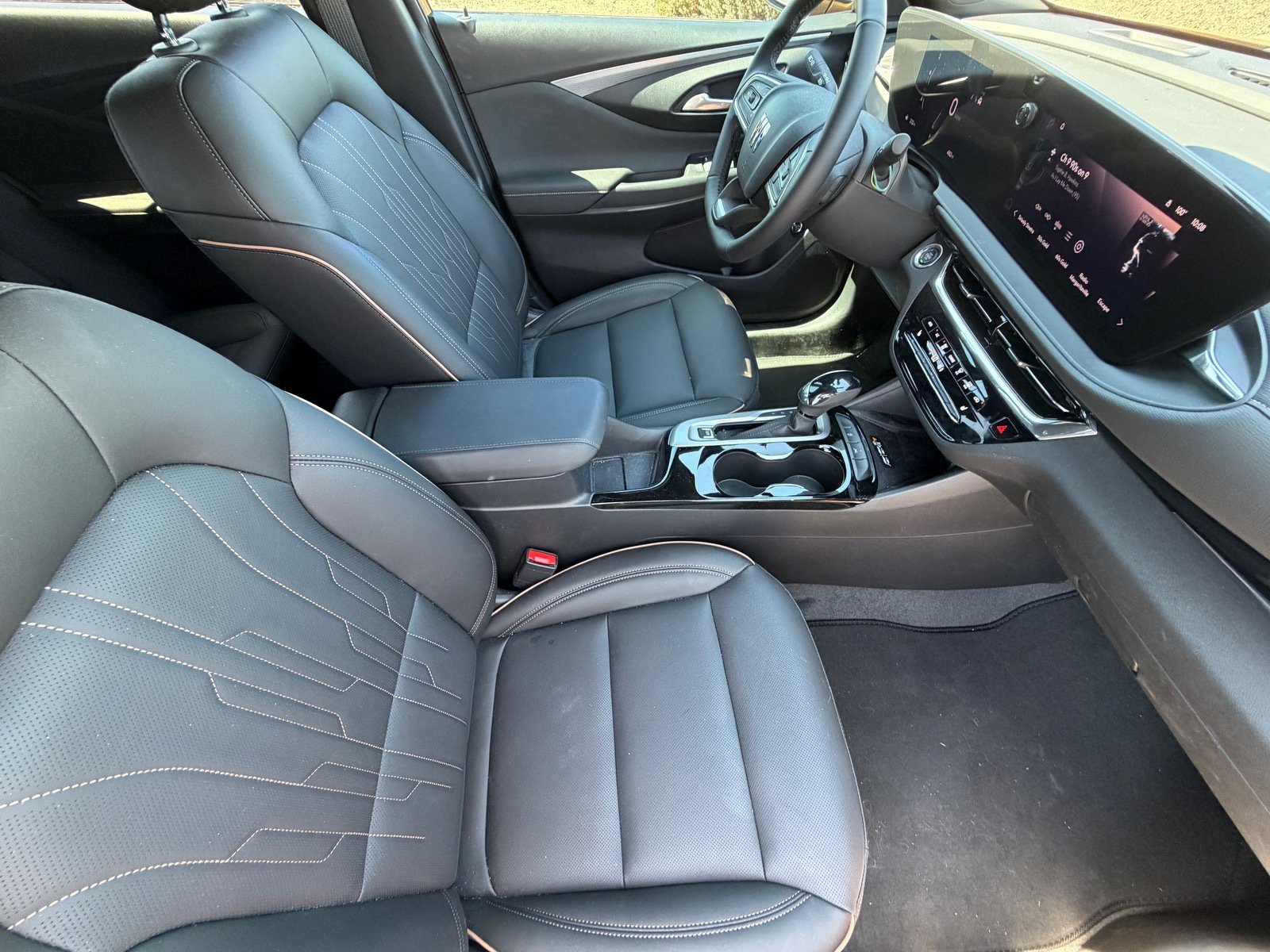 Used 2026 Buick Envista Sport Touring FWD image 10