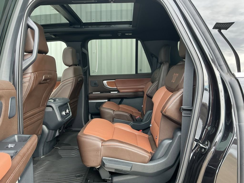 Used 2025 Ford Expedition Max King Ranch AWD/4WD image 24