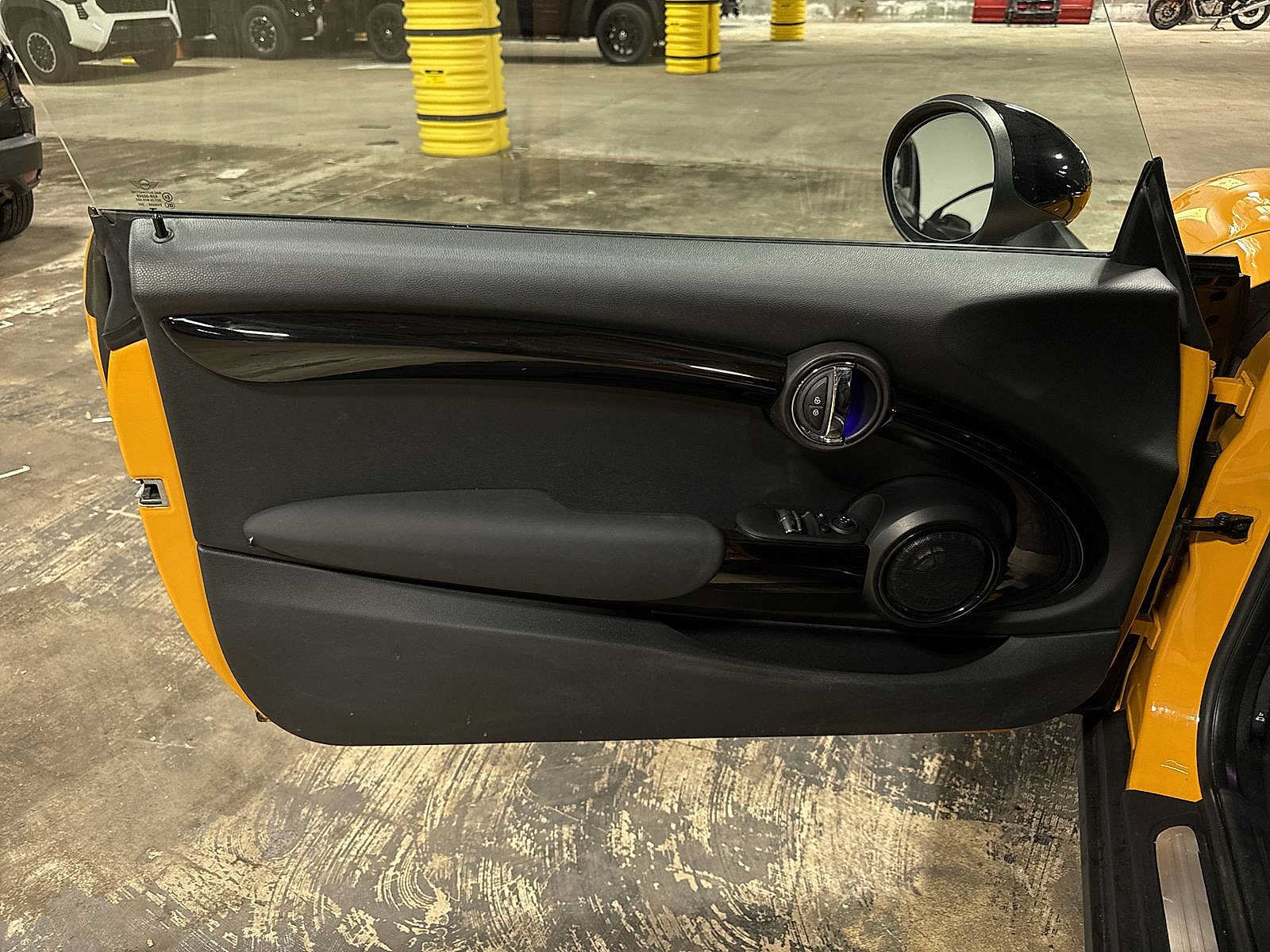 Used 2018 MINI Cooper S FWD image 26