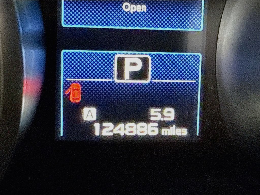 Used 2018 Subaru Legacy 2.5i Premium w/ Moonroof Package AWD/4WD image 4