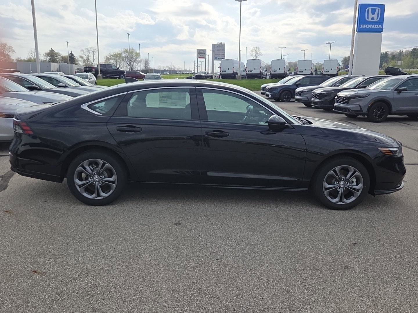 New 2025 Honda Accord EX-L image 7