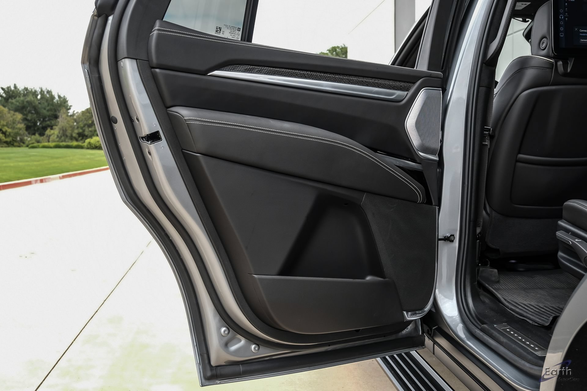 Used 2025 Cadillac Escalade V w/ LPO, Floor Liner Package AWD/4WD image 80