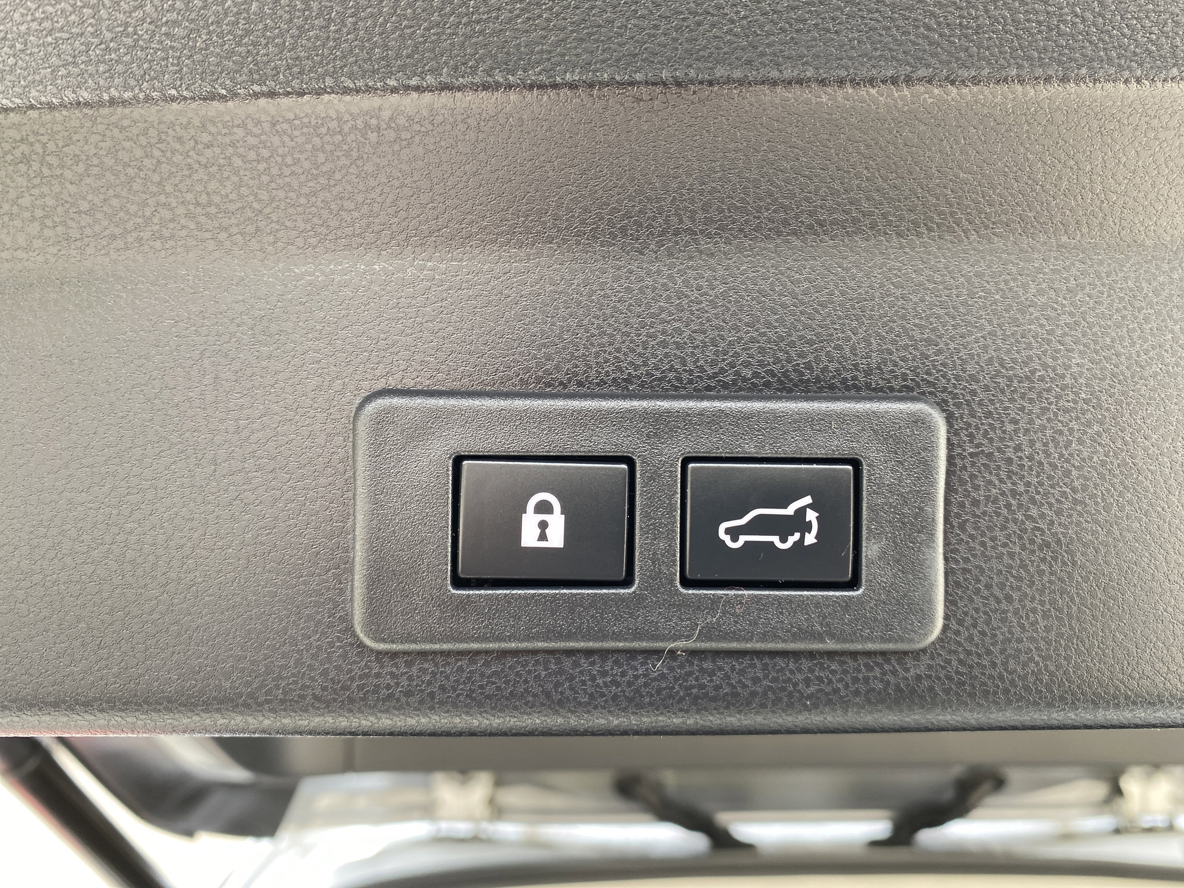 Certified 2023 Subaru Ascent Limited w/ Technology Package image 36