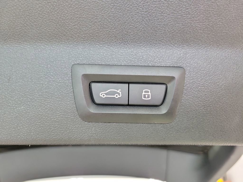 Used 2024 BMW X3 xDrive30i image 11