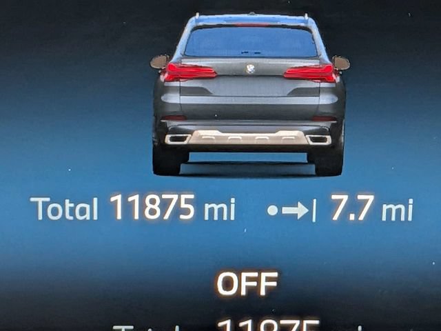 Used 2025 BMW X5 xDrive40i w/ Climate Comfort Package AWD/4WD image 36