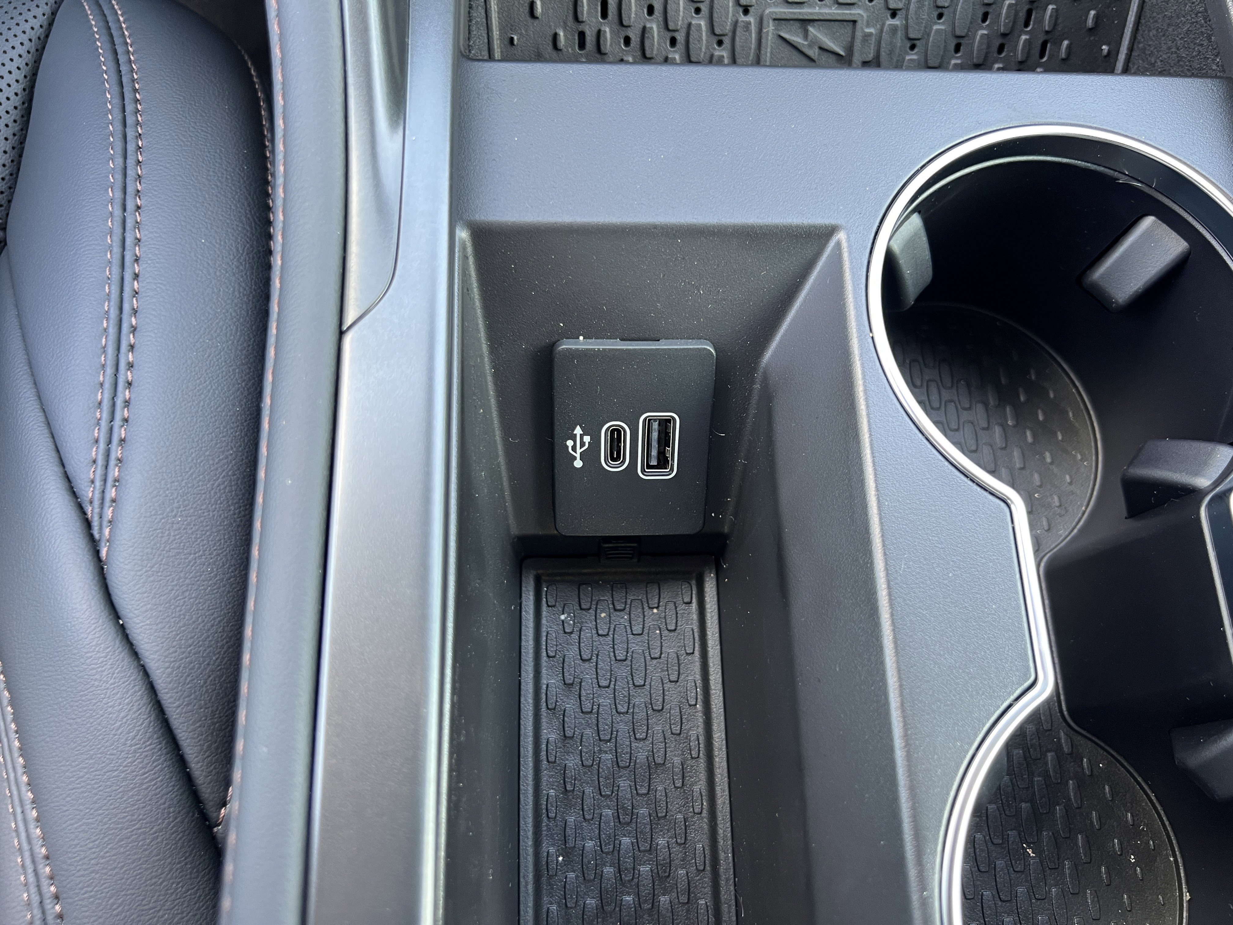 New 2025 Lincoln Nautilus Premier w/ Equipment Group 102A image 23