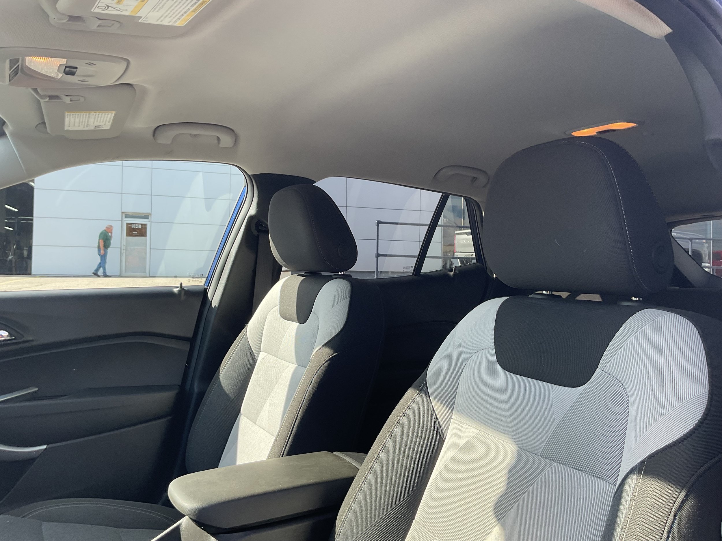 Certified 2024 Chevrolet Trax LS w/ LS Convenience Package FWD image 6