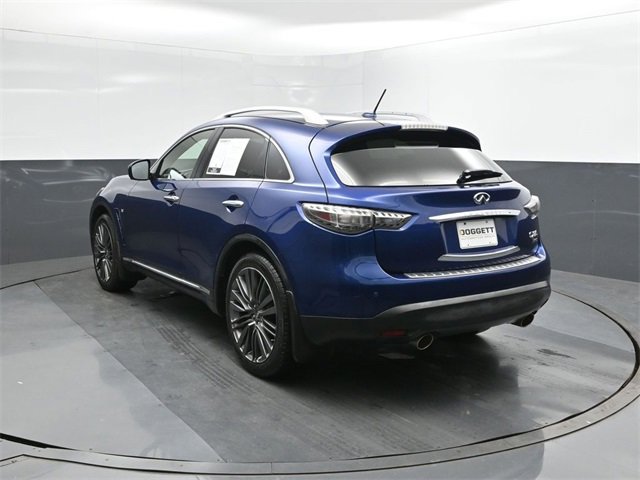 Used 2017 INFINITI QX70 AWD w/ Limited Package image 5