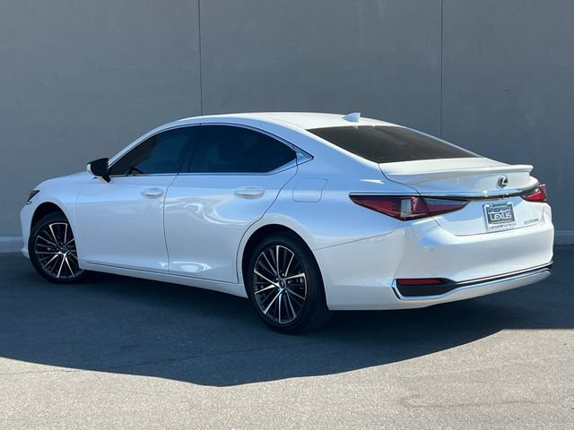 Used 2025 Lexus ES 300h w/ Premium Package FWD image 7