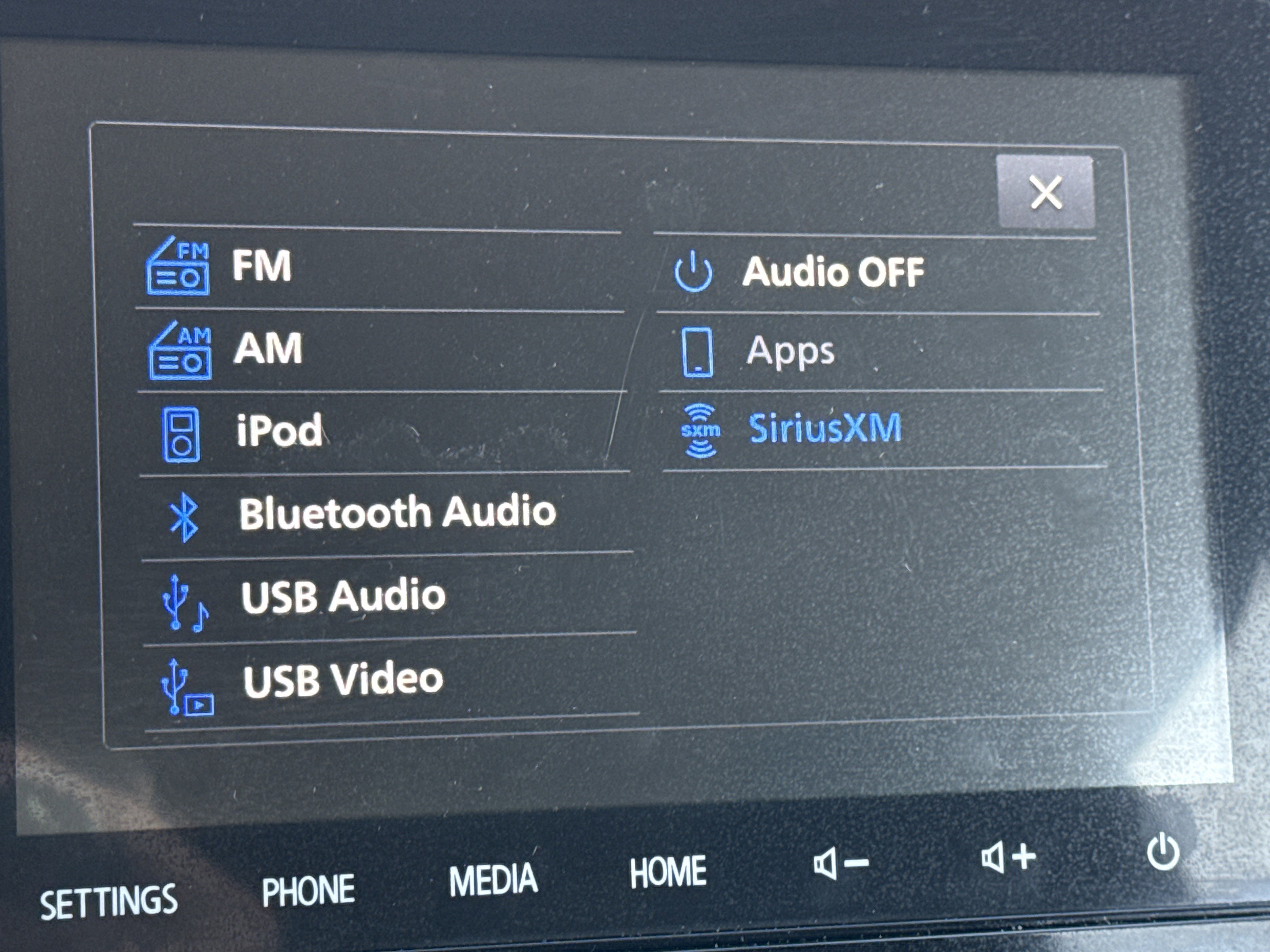 Used 2020 Mitsubishi Outlander AWD image 32