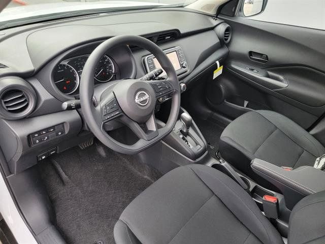 New 2025 Nissan Kicks Play S FWD image 9