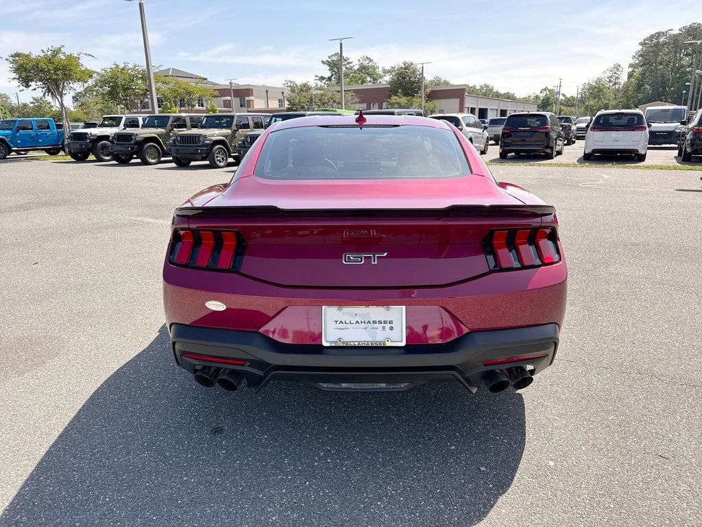 Used 2025 Ford Mustang GT RWD image 4