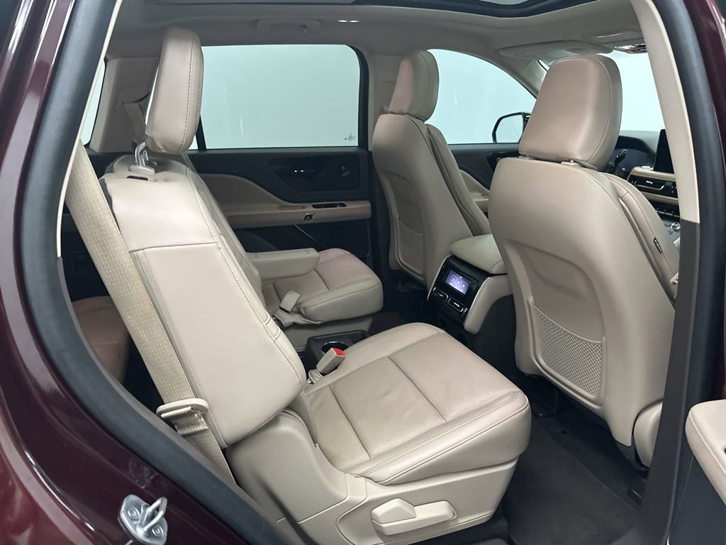 Used 2022 Lincoln Aviator Reserve RWD image 22