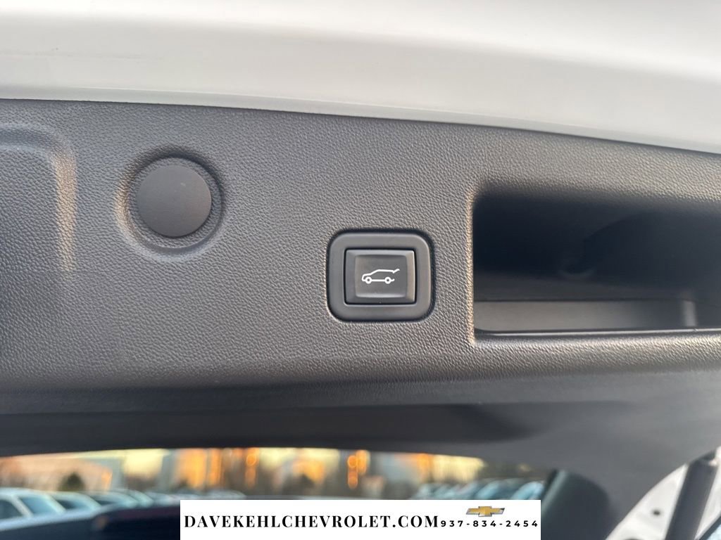 Used 2023 Chevrolet Equinox Premier image 37