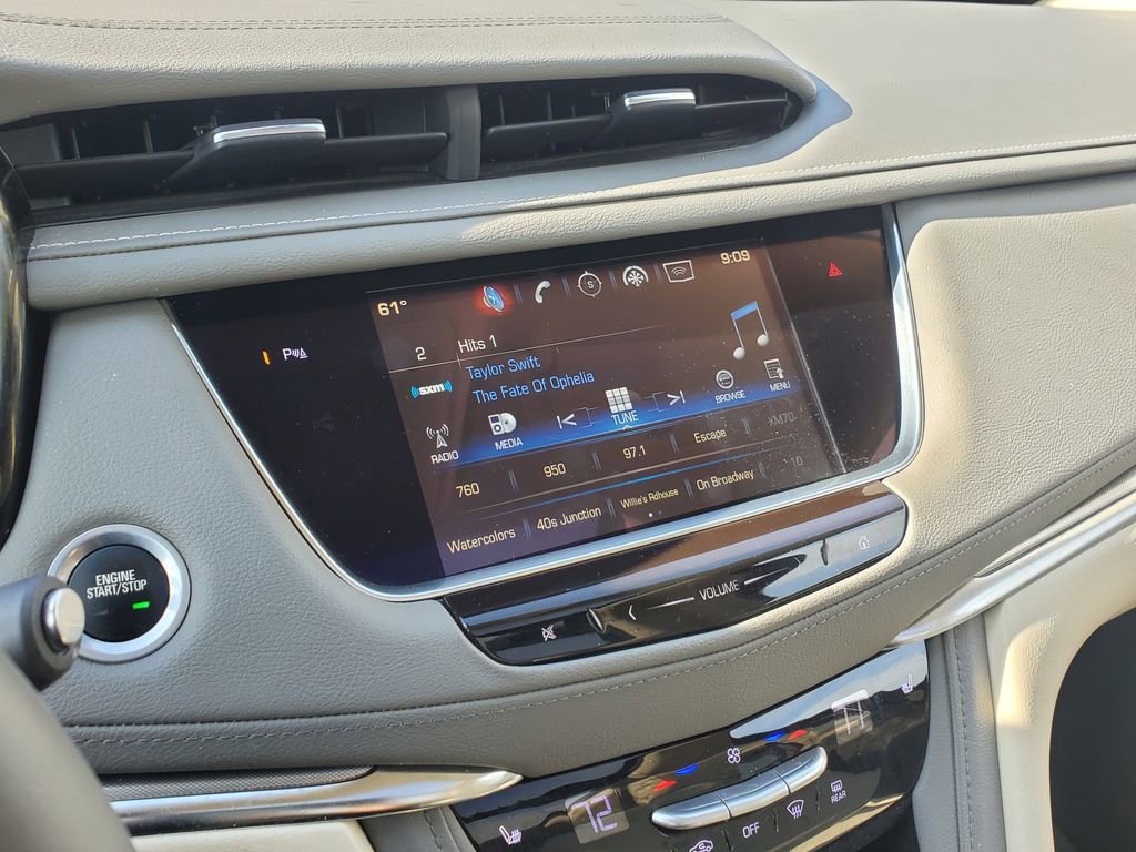 Used 2017 Cadillac XT5 Luxury w/ Driver Awareness Package FWD image 26