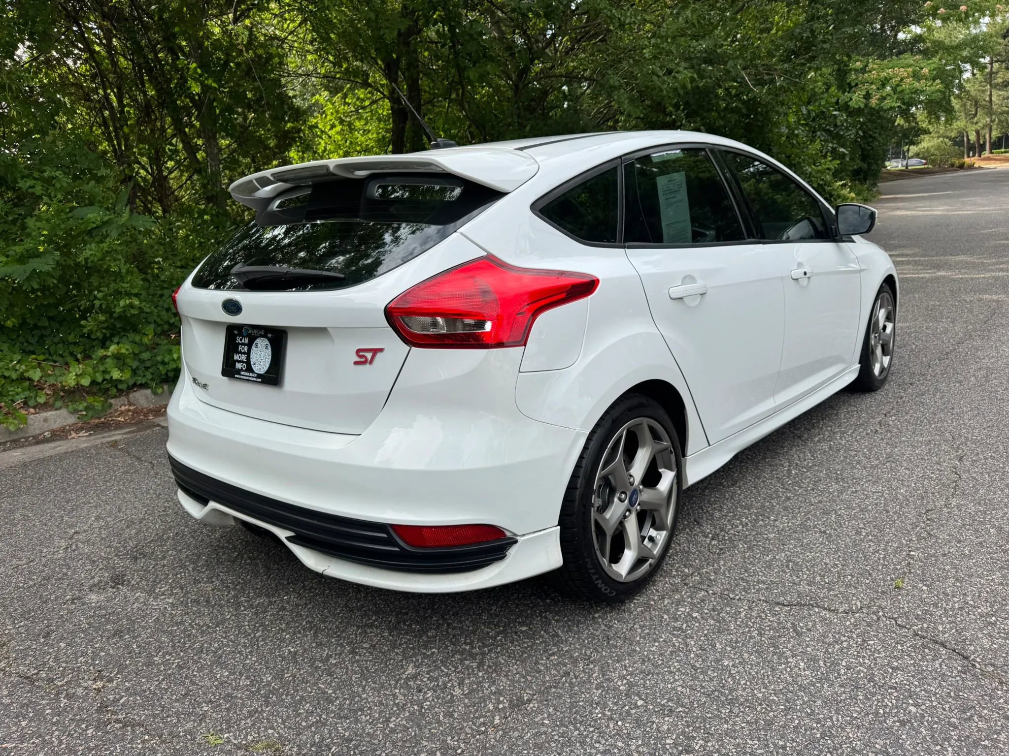 Used 2016 Ford Focus ST FWD image 2