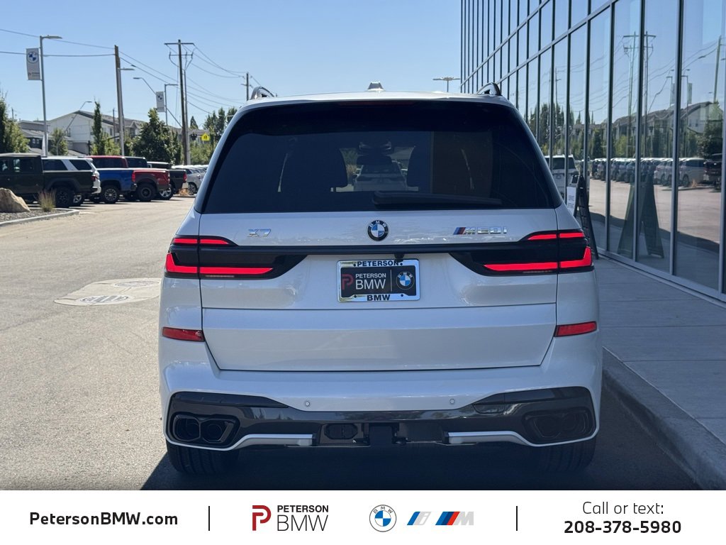 New 2026 BMW X7 M60i image 5