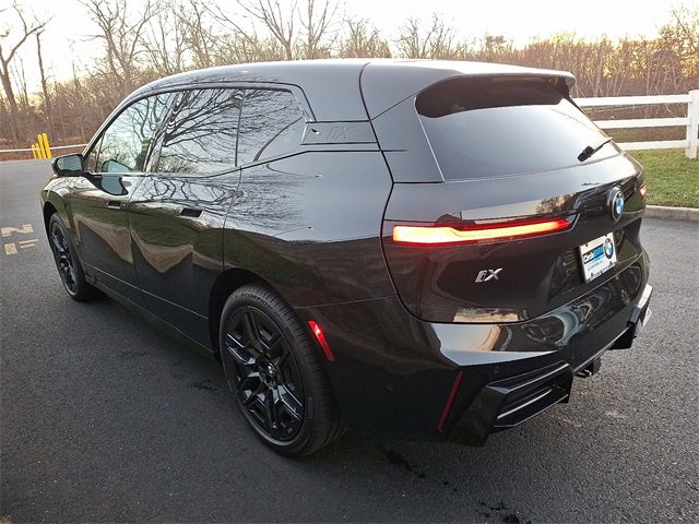 New 2026 BMW iX xDrive60 w/ M Sport Package image 4