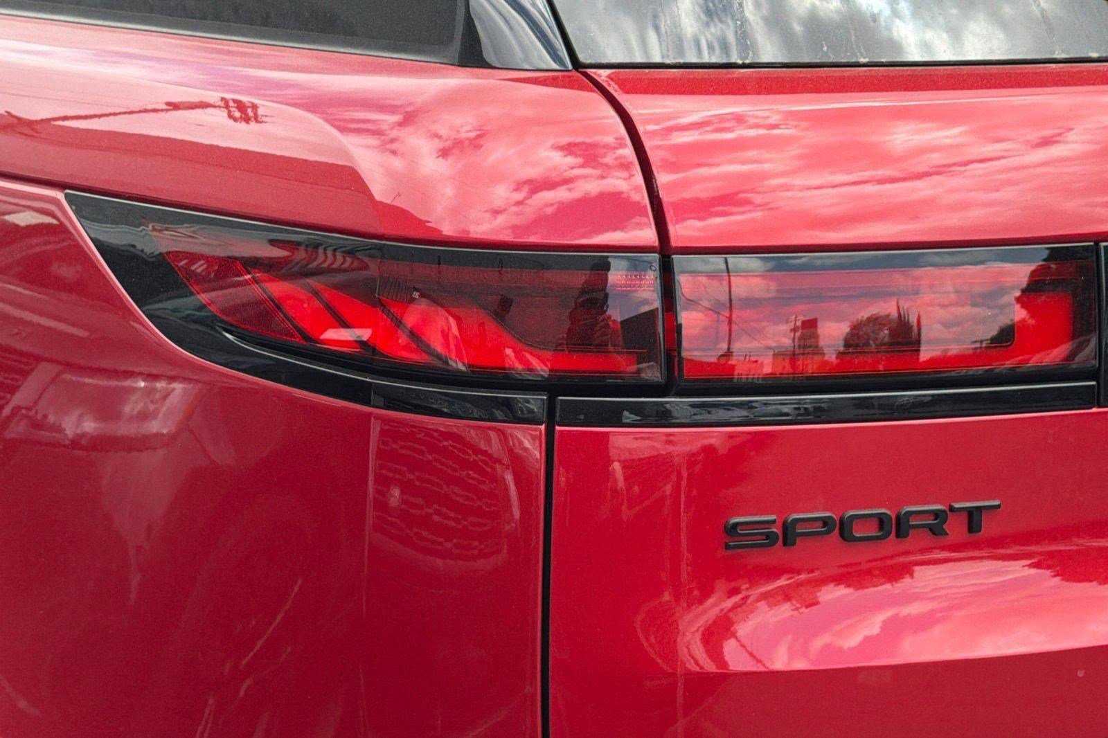 New 2026 Land Rover Range Rover Sport Dynamic SE AWD/4WD image 12