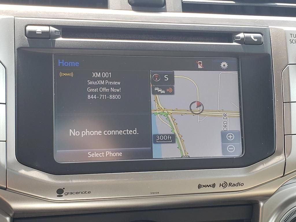 Used 2017 Toyota 4Runner SR5 AWD/4WD image 25